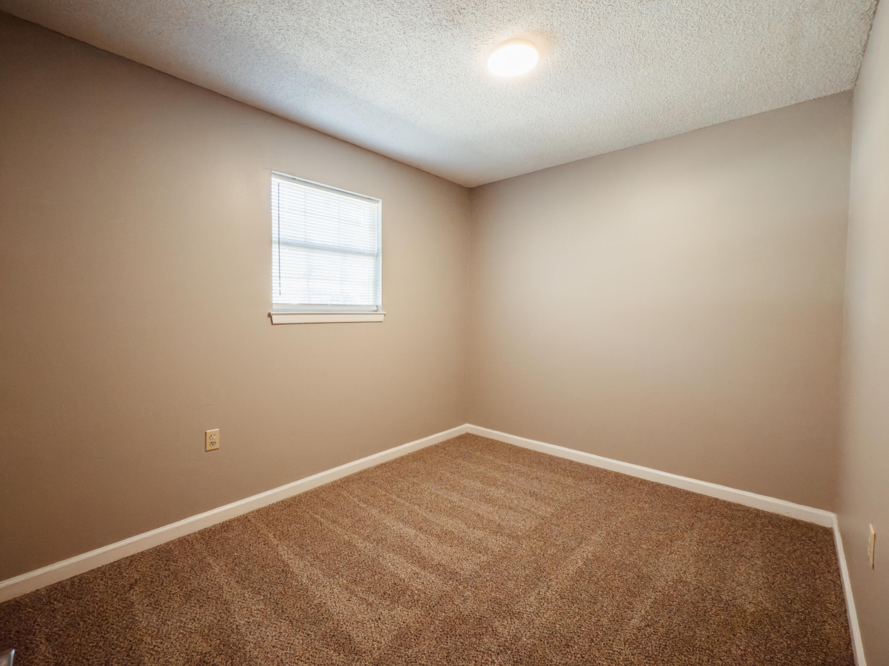 LAKEWOOD S/D - Residential Lease