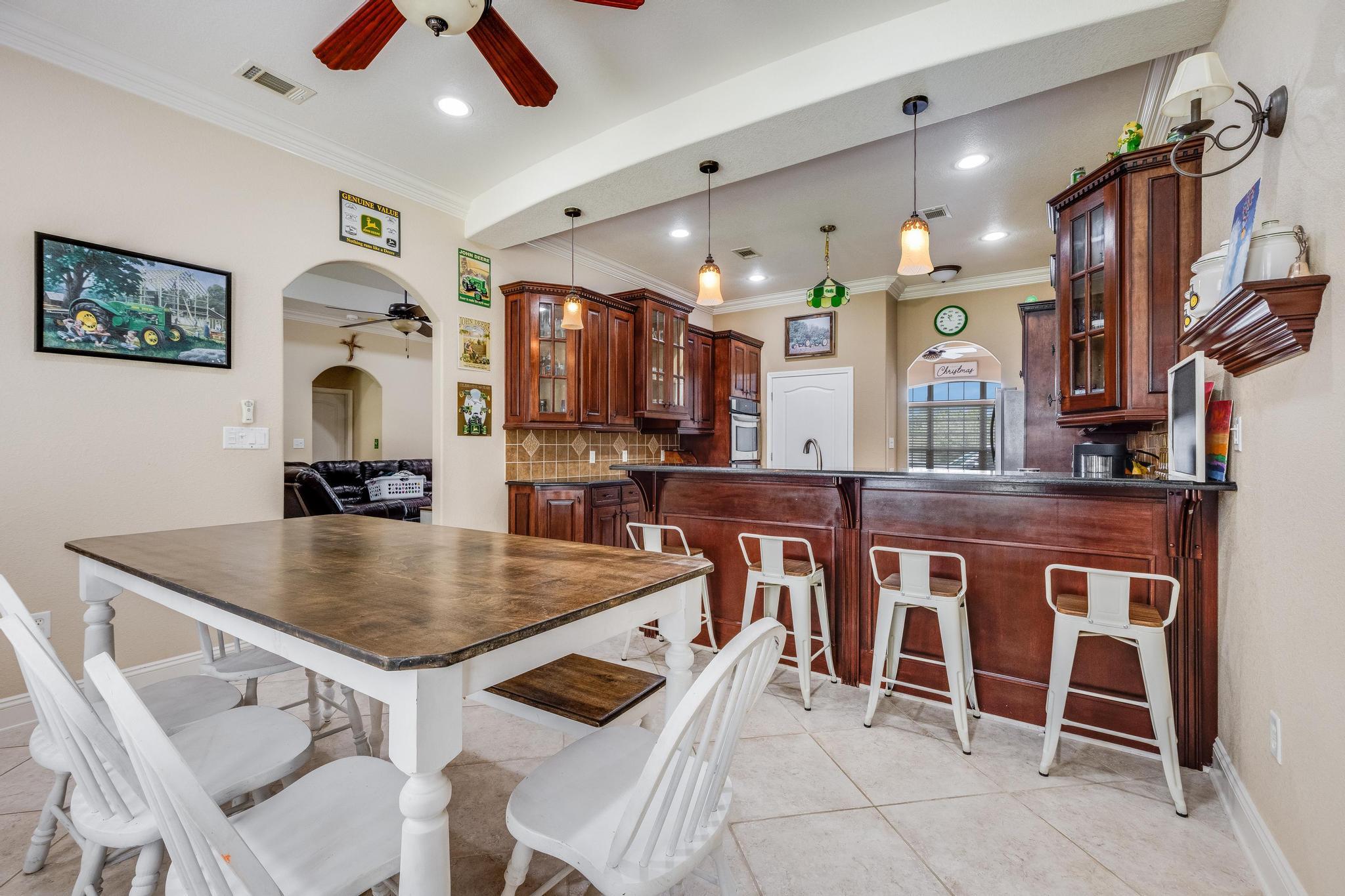 FOX VALLEY - Residential