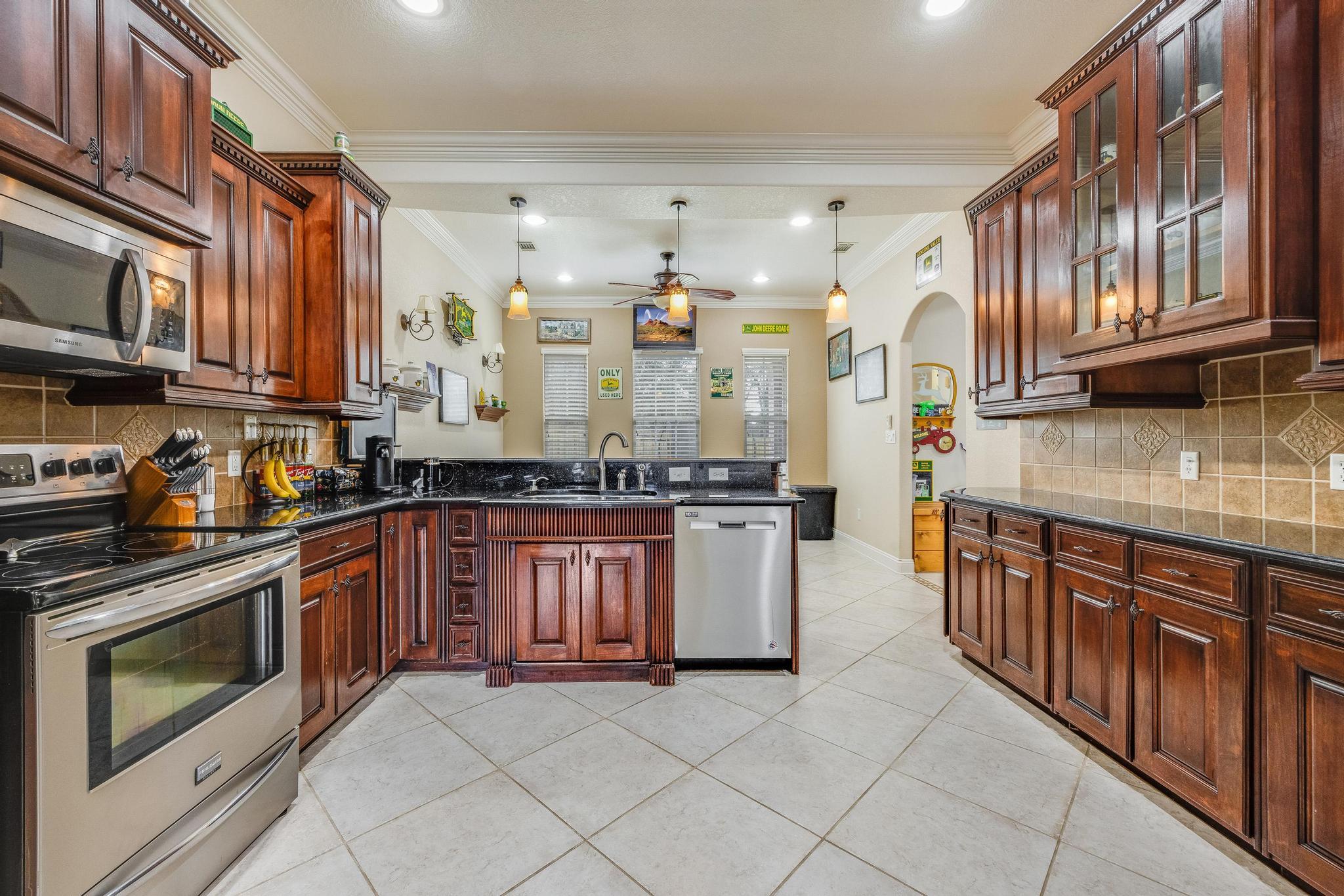 FOX VALLEY - Residential