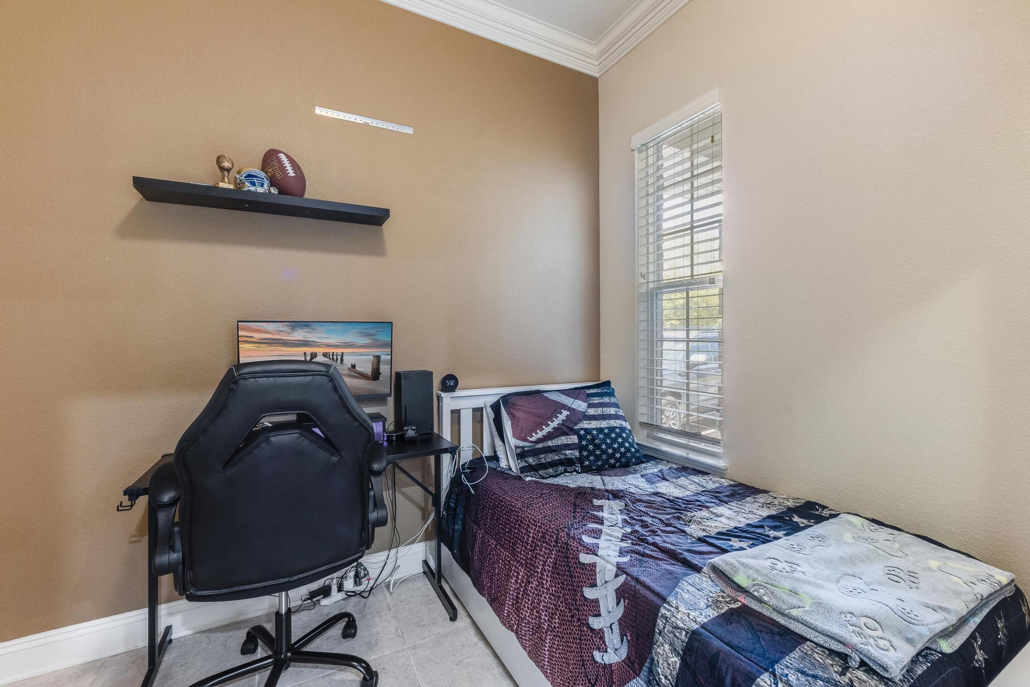 FOX VALLEY - Residential