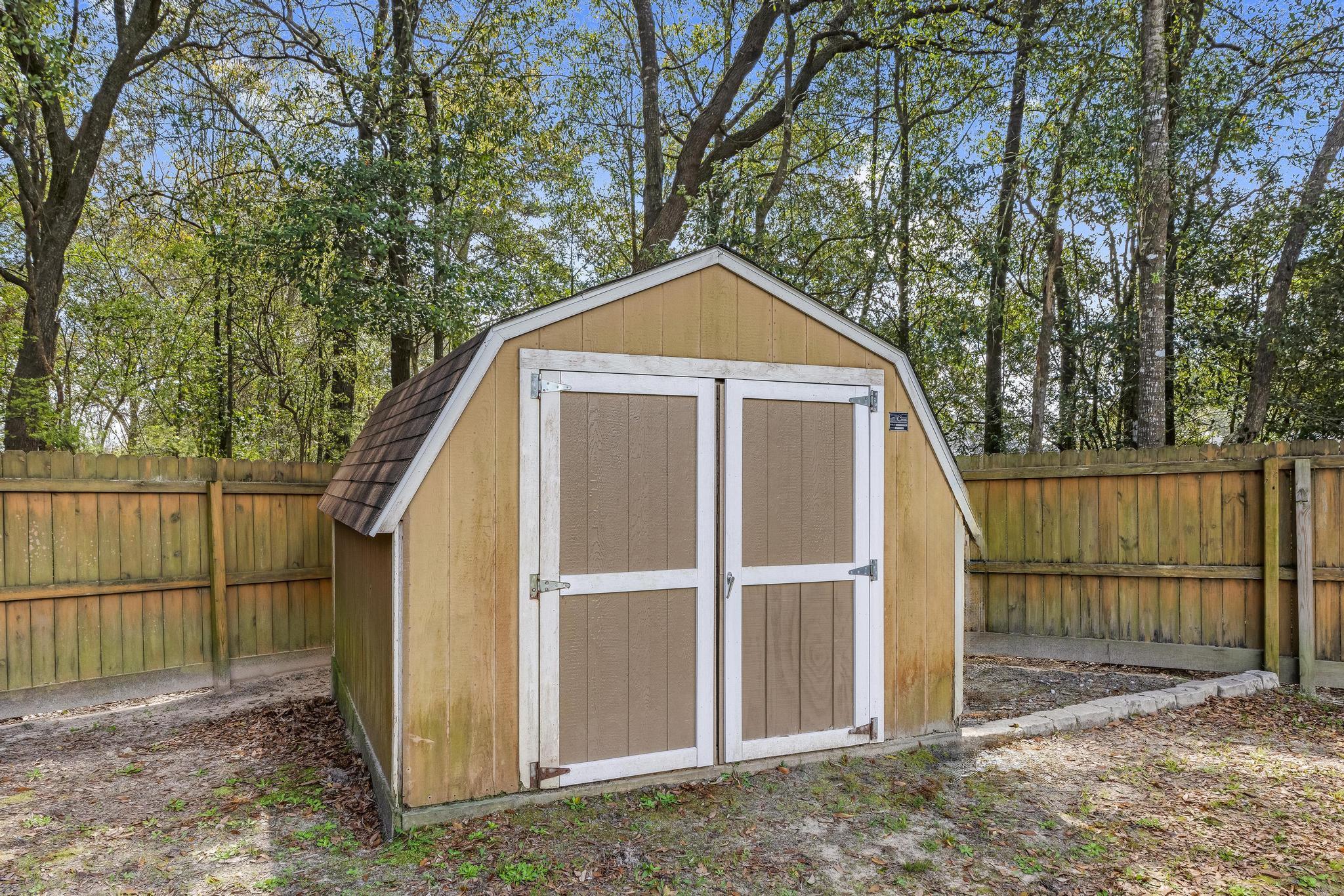 FOX VALLEY - Residential