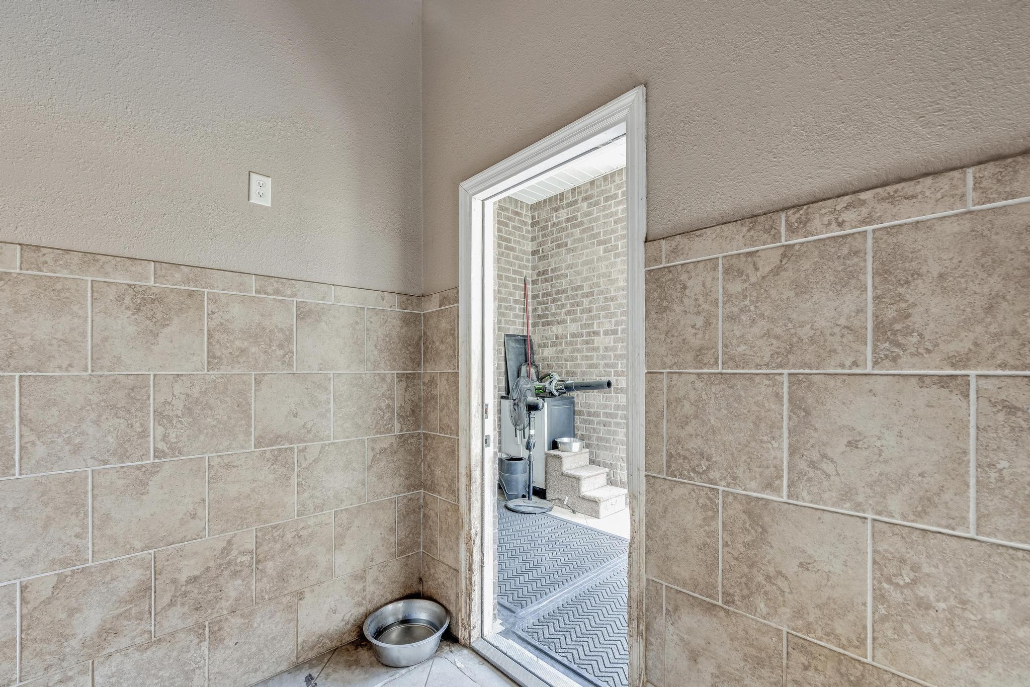 FOX VALLEY - Residential