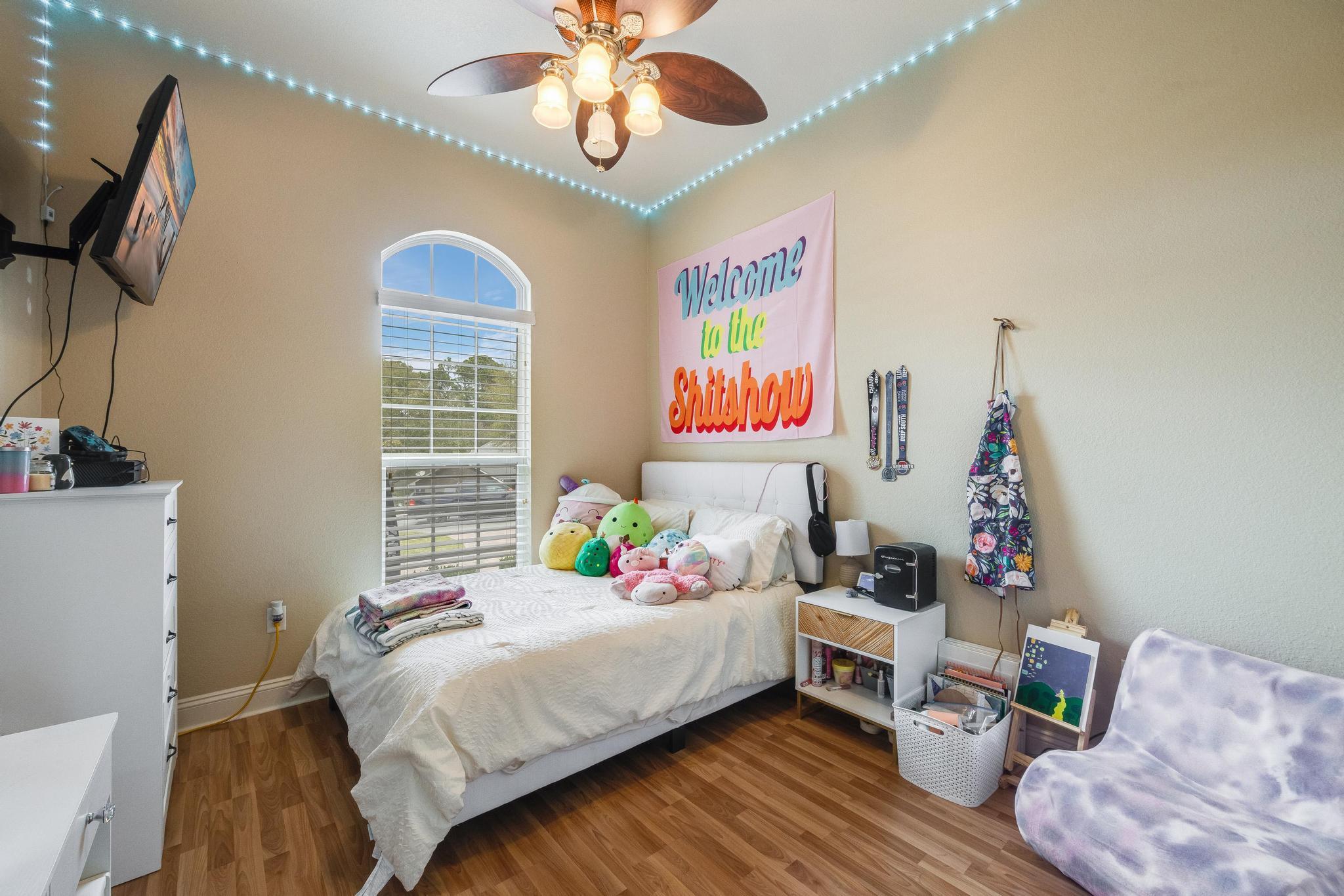 FOX VALLEY - Residential