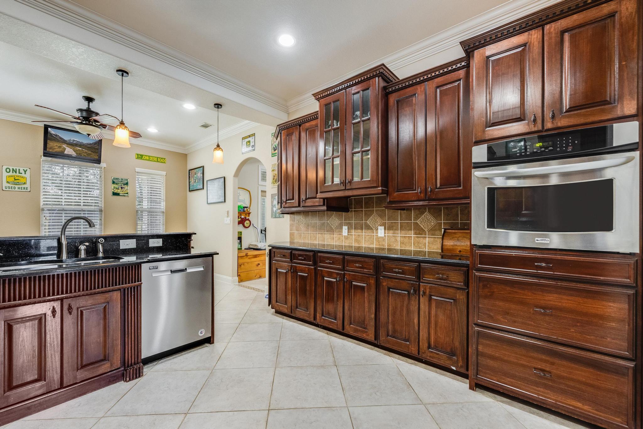 FOX VALLEY - Residential