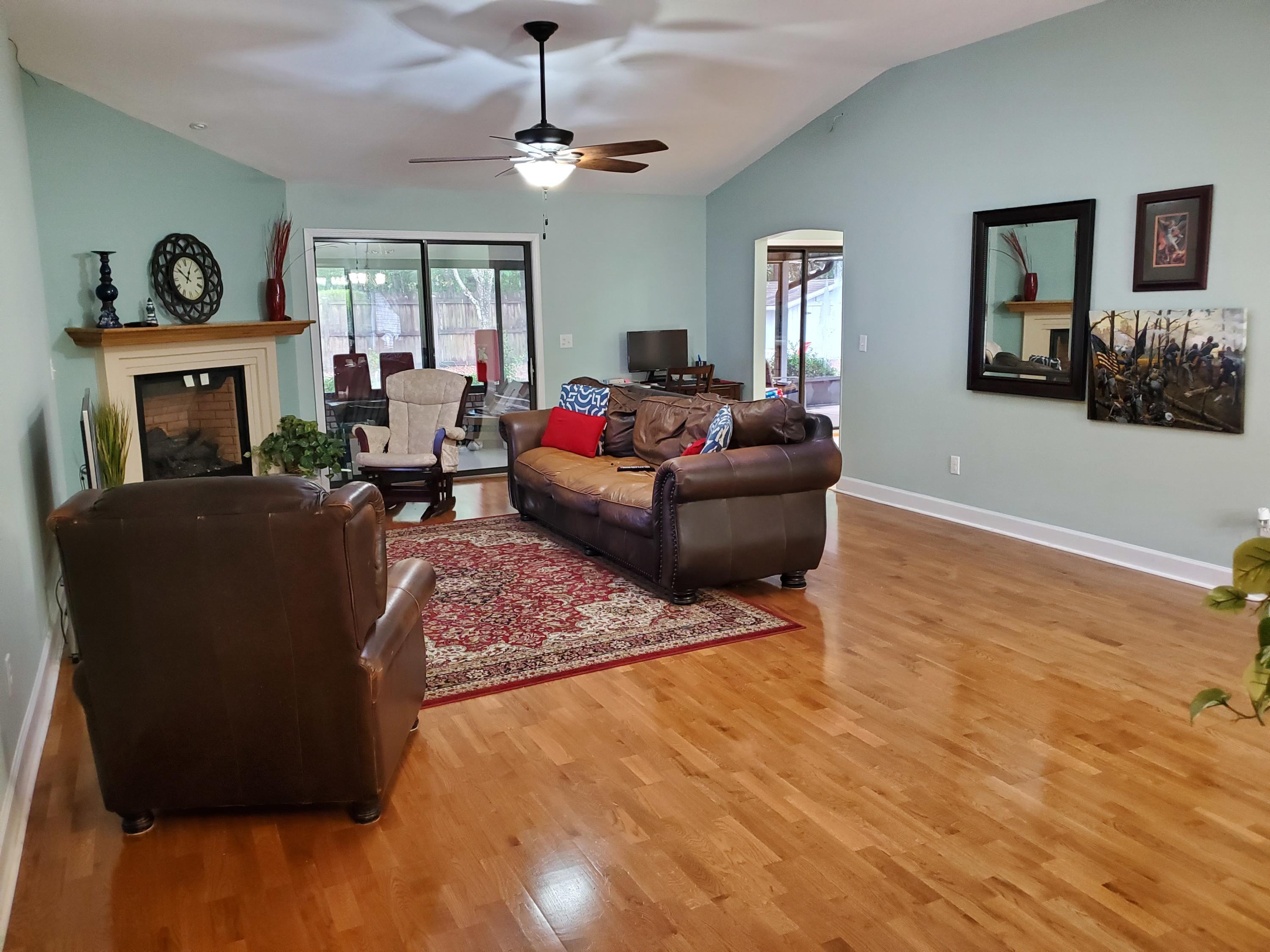 ROCKYWOOD PH 4 - Residential Lease