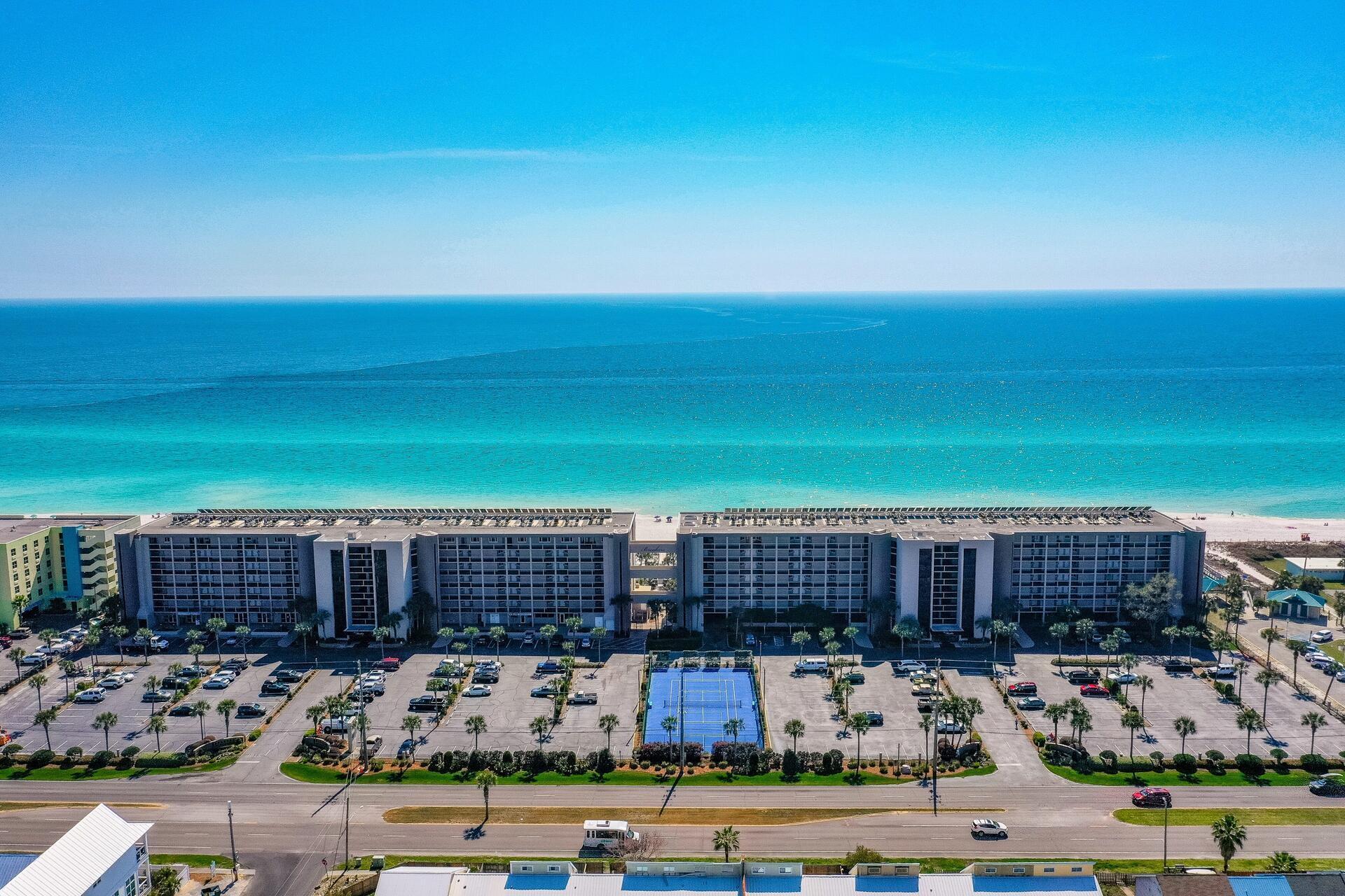 Breakers PH 1 - Residential