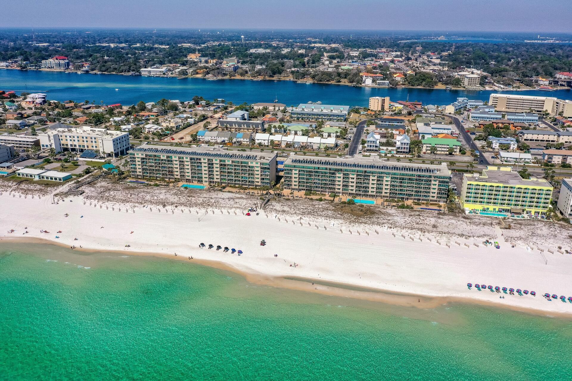 Breakers PH 1 - Residential