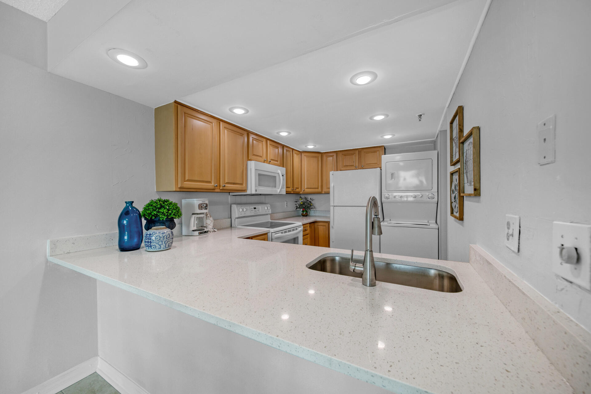 Breakers PH 1 - Residential