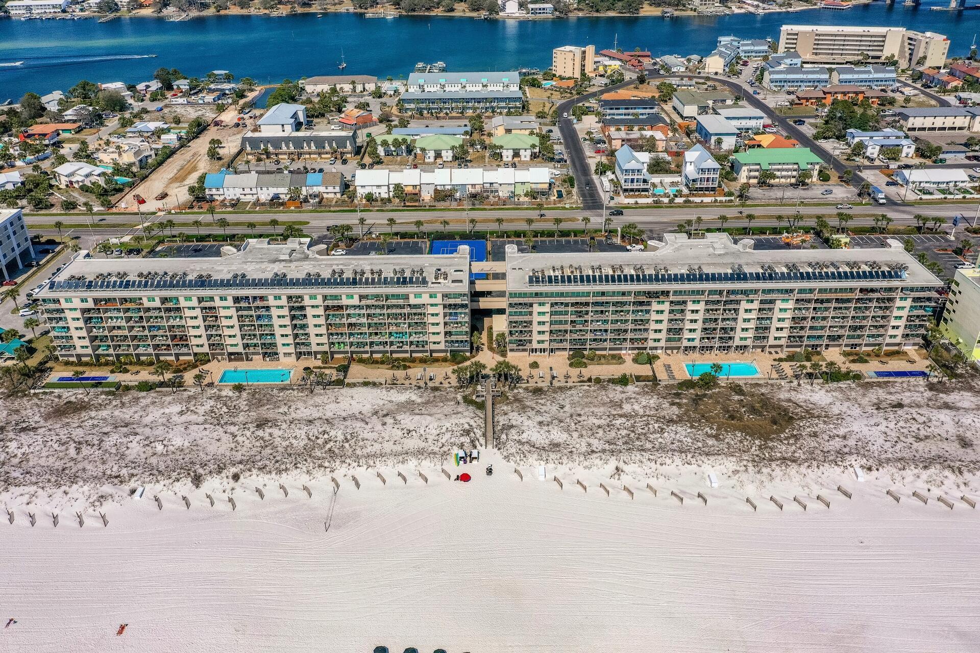 Breakers PH 1 - Residential