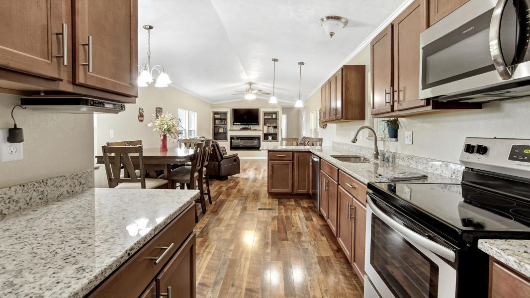 NO RECORDED SUBDIVISION - Residential