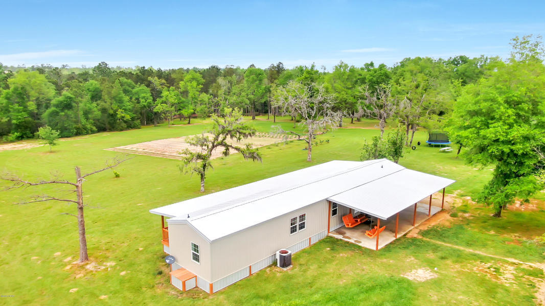 NO RECORDED SUBDIVISION - Residential