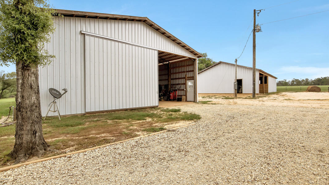 NO RECORDED SUBDIVISION - Residential