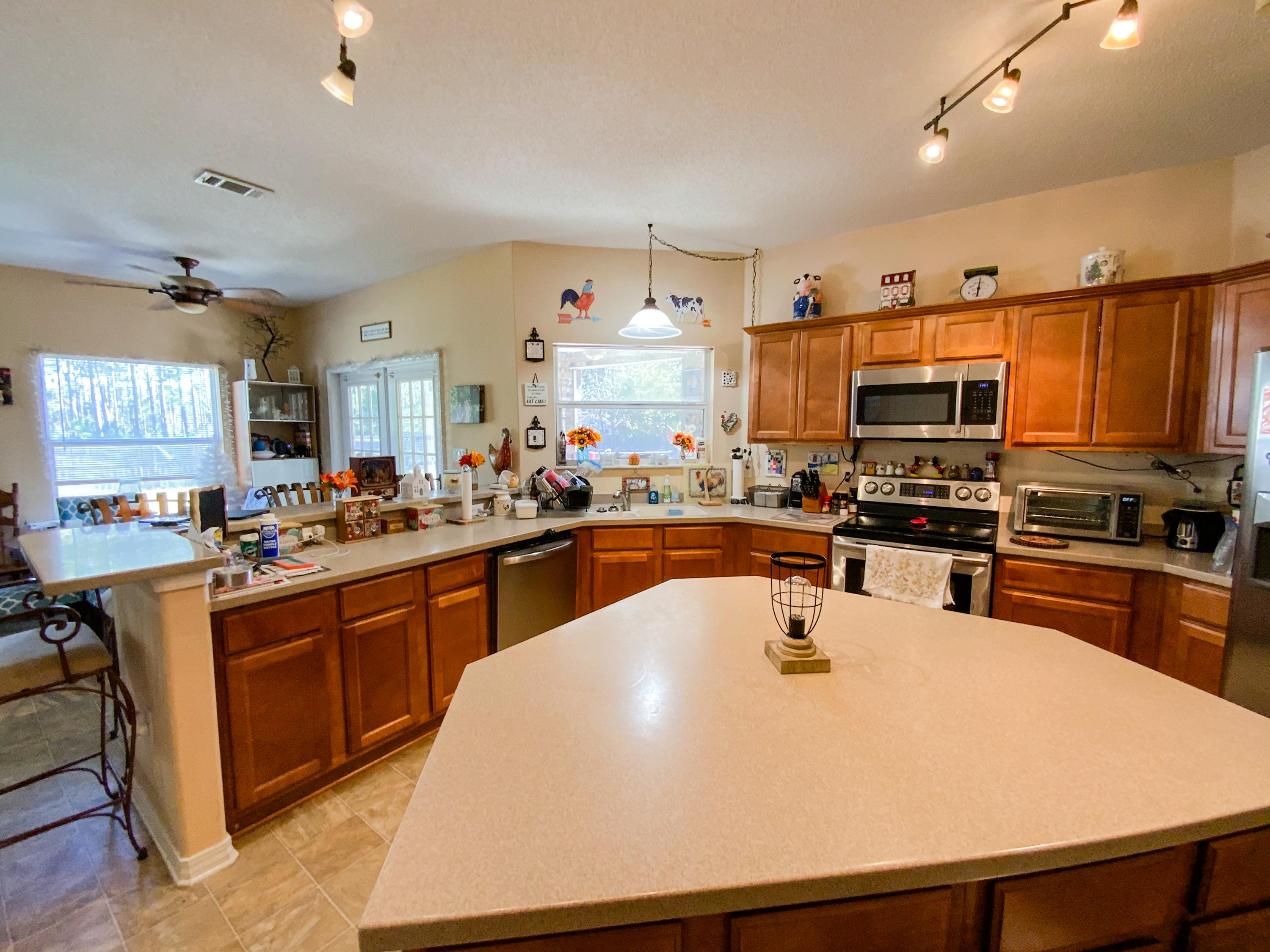 HOLLEY BY THE SEA - Residential