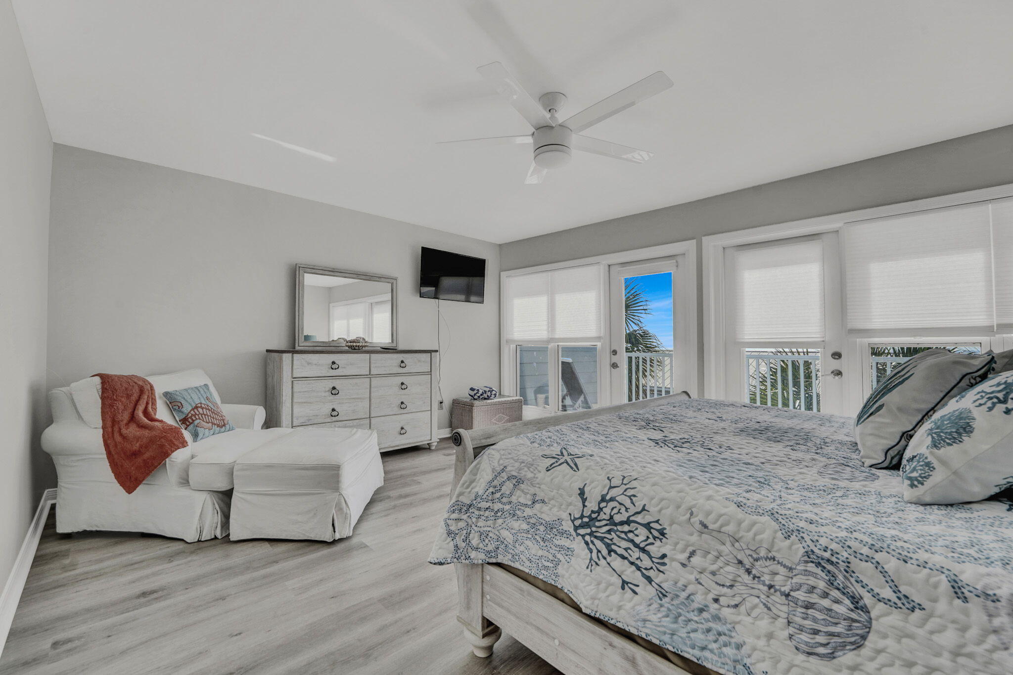 Dolphin Watch - Residential