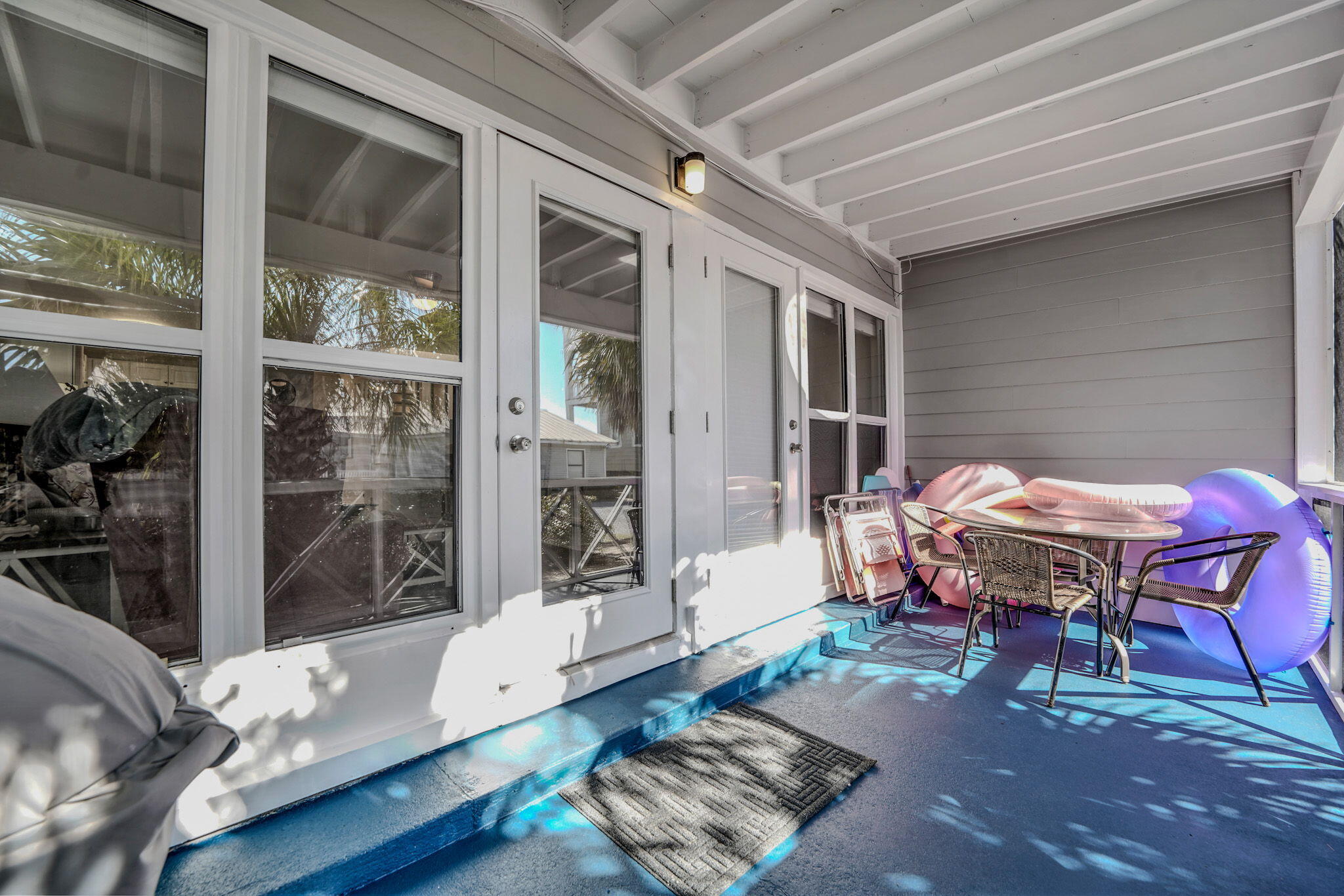 Dolphin Watch - Residential