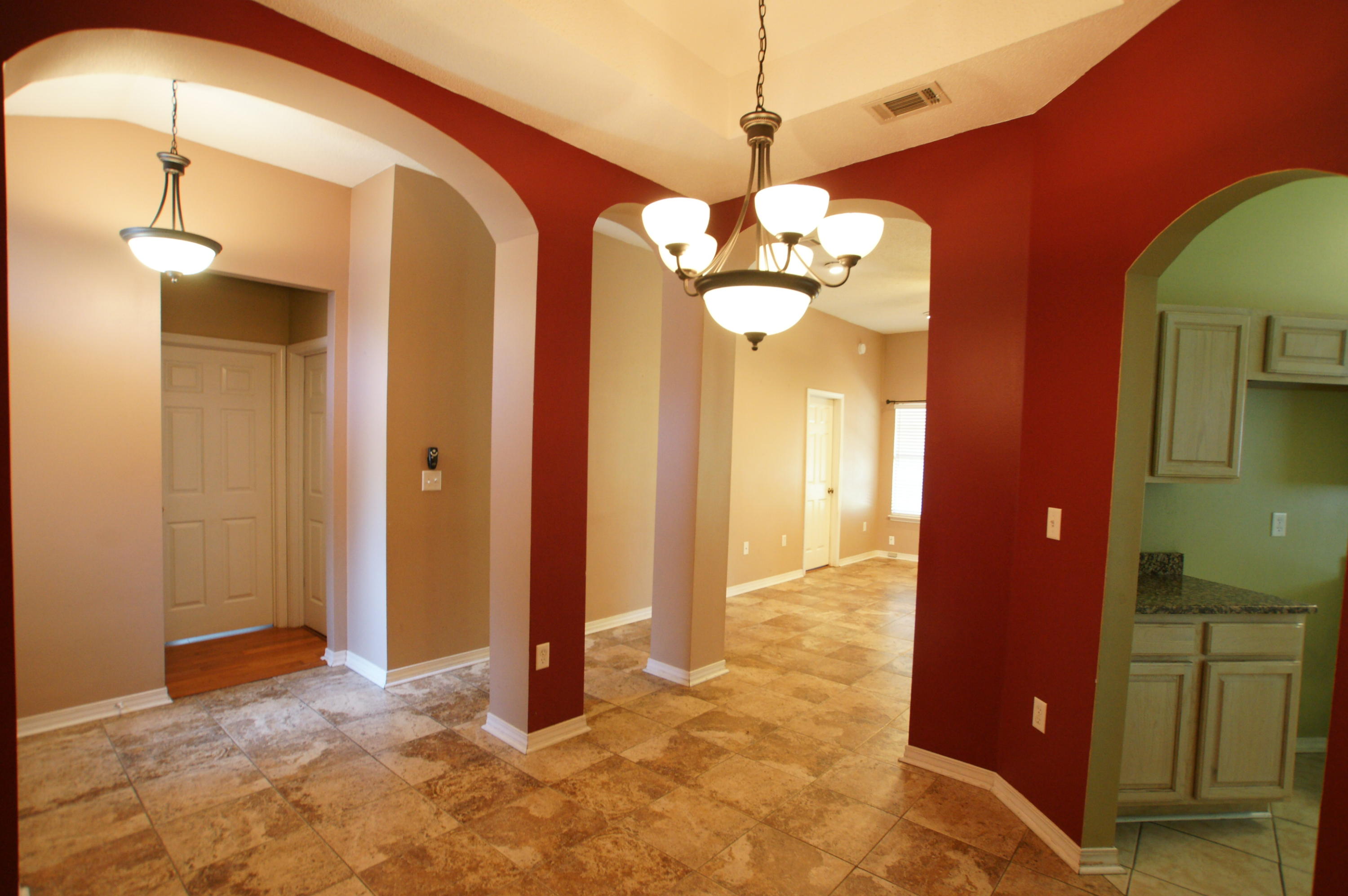 NORTH RIDGE CREEK S/D LOT 22 BLK B - Residential