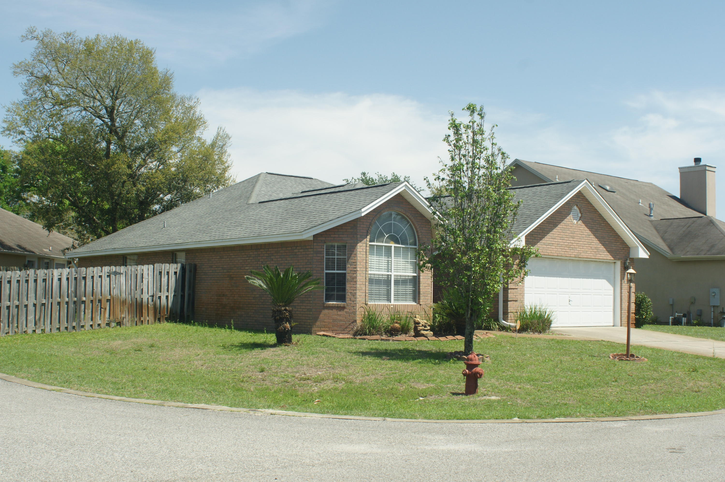 NORTH RIDGE CREEK S/D LOT 22 BLK B - Residential