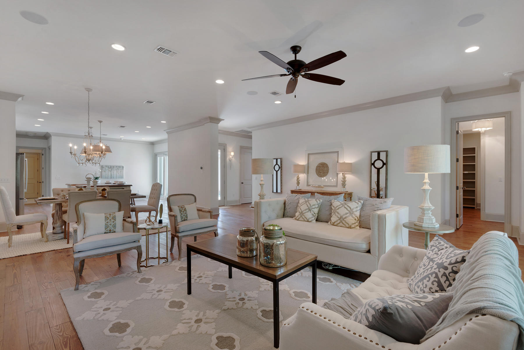 REGATTA BAY GOLF VILLAS - Residential