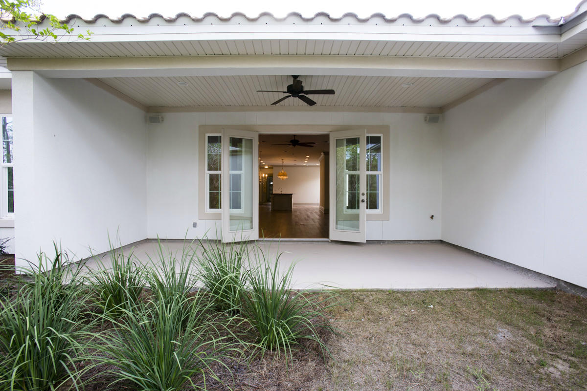 REGATTA BAY GOLF VILLAS - Residential