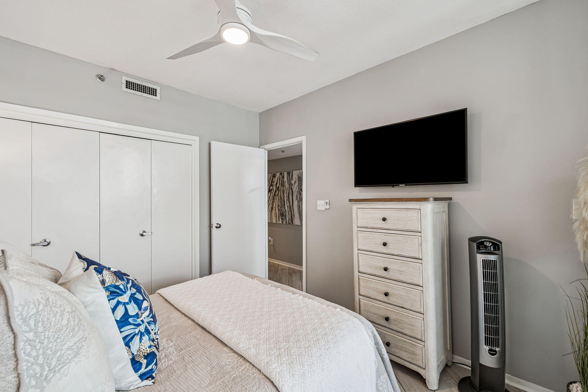 EAST PASS TOWERS CONDO - Residential