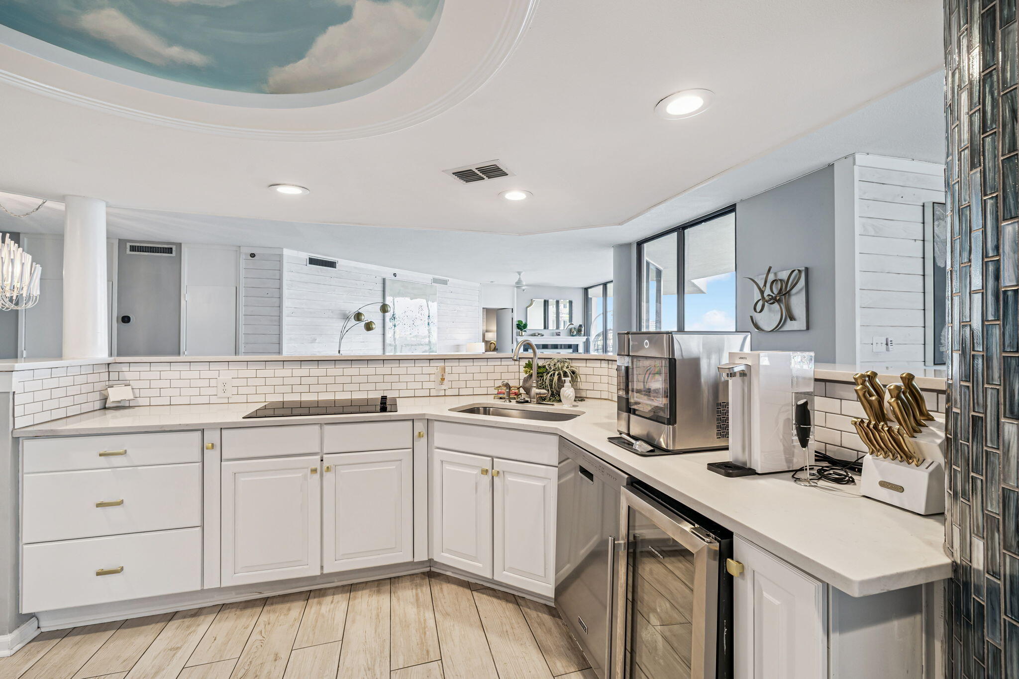 EAST PASS TOWERS CONDO - Residential