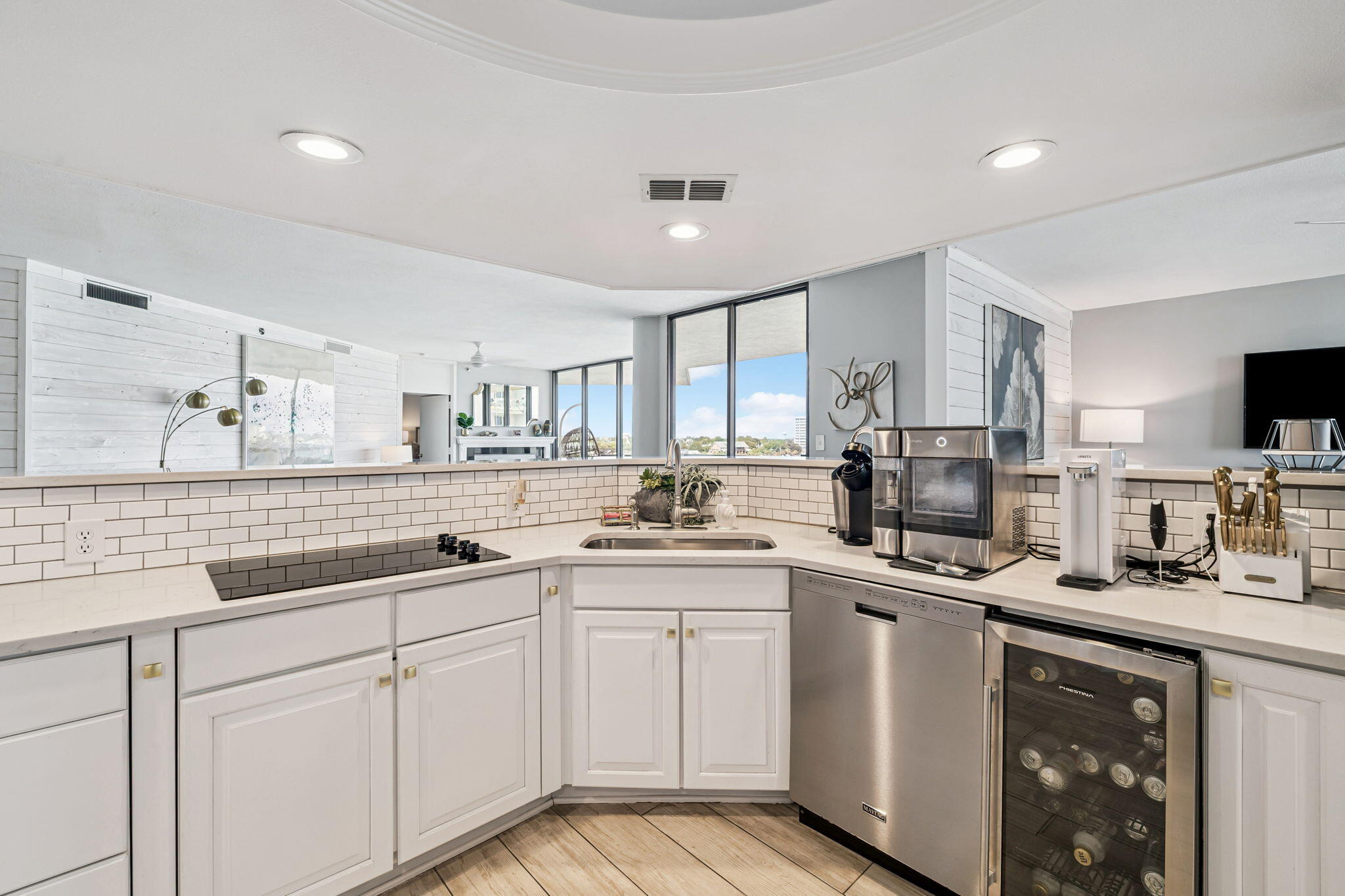 EAST PASS TOWERS CONDO - Residential