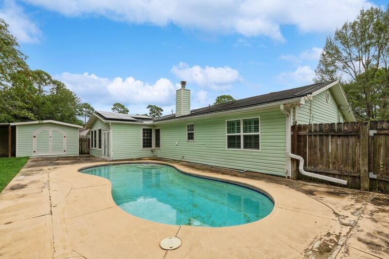 PINE MEADOWS 2ND ADDN - Residential