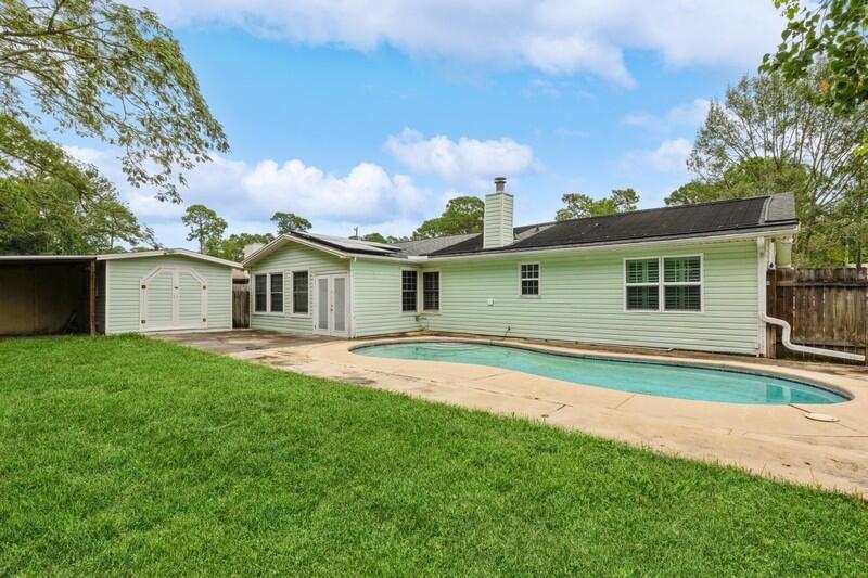 PINE MEADOWS 2ND ADDN - Residential