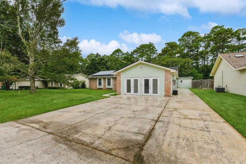 PINE MEADOWS 2ND ADDN - Residential