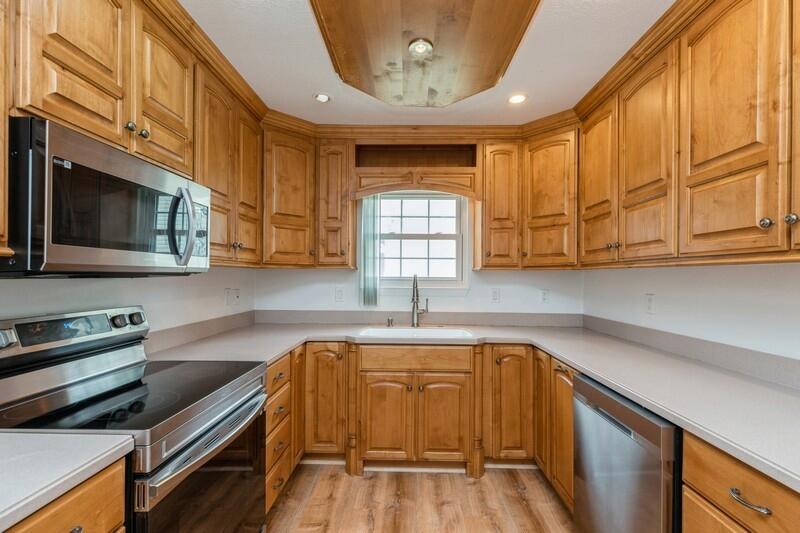 PINE MEADOWS 2ND ADDN - Residential