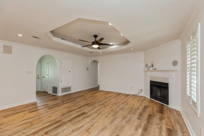 PINE MEADOWS 2ND ADDN - Residential