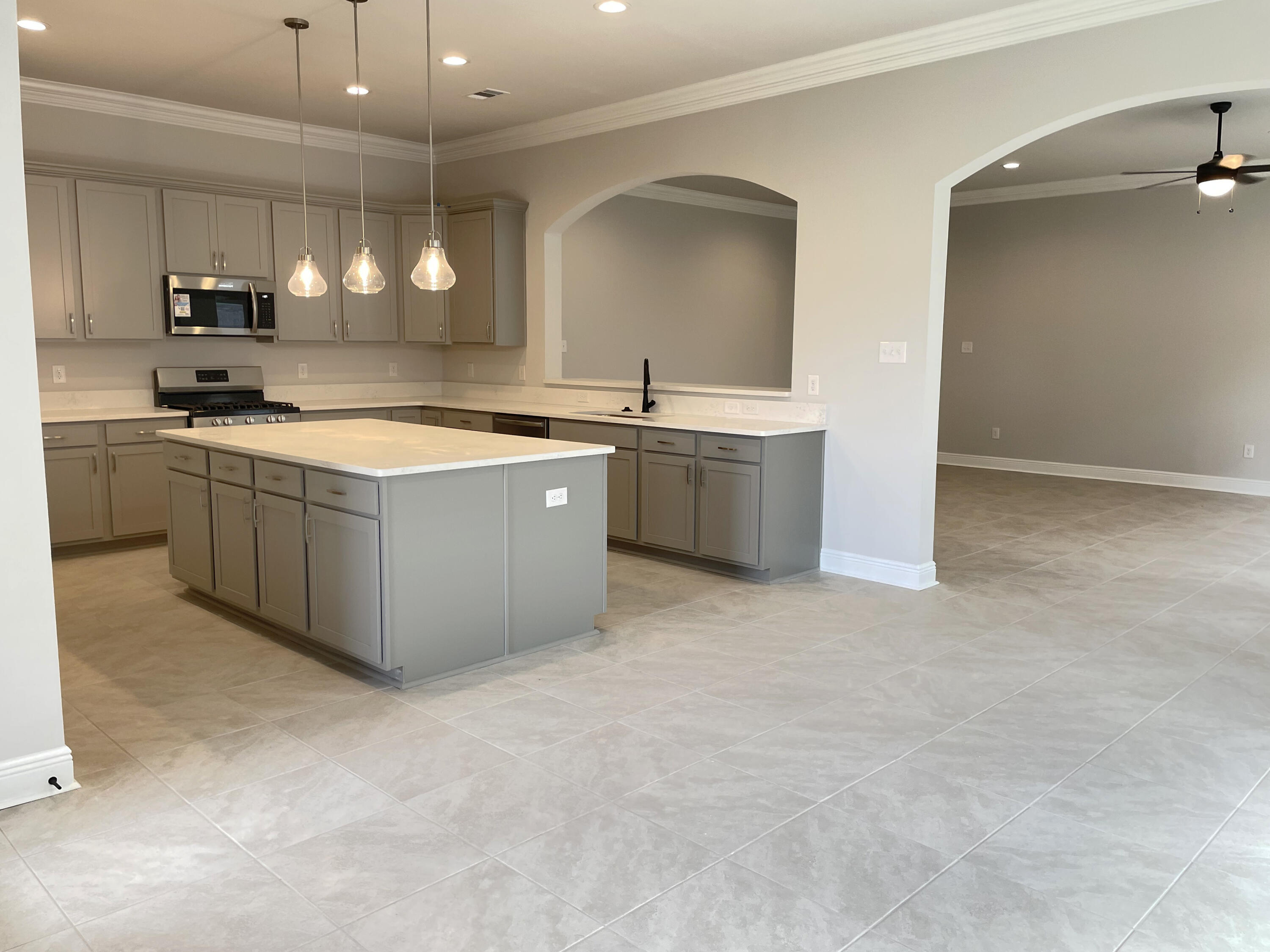 THE BLUFFS AT LAFAYETTE - Residential