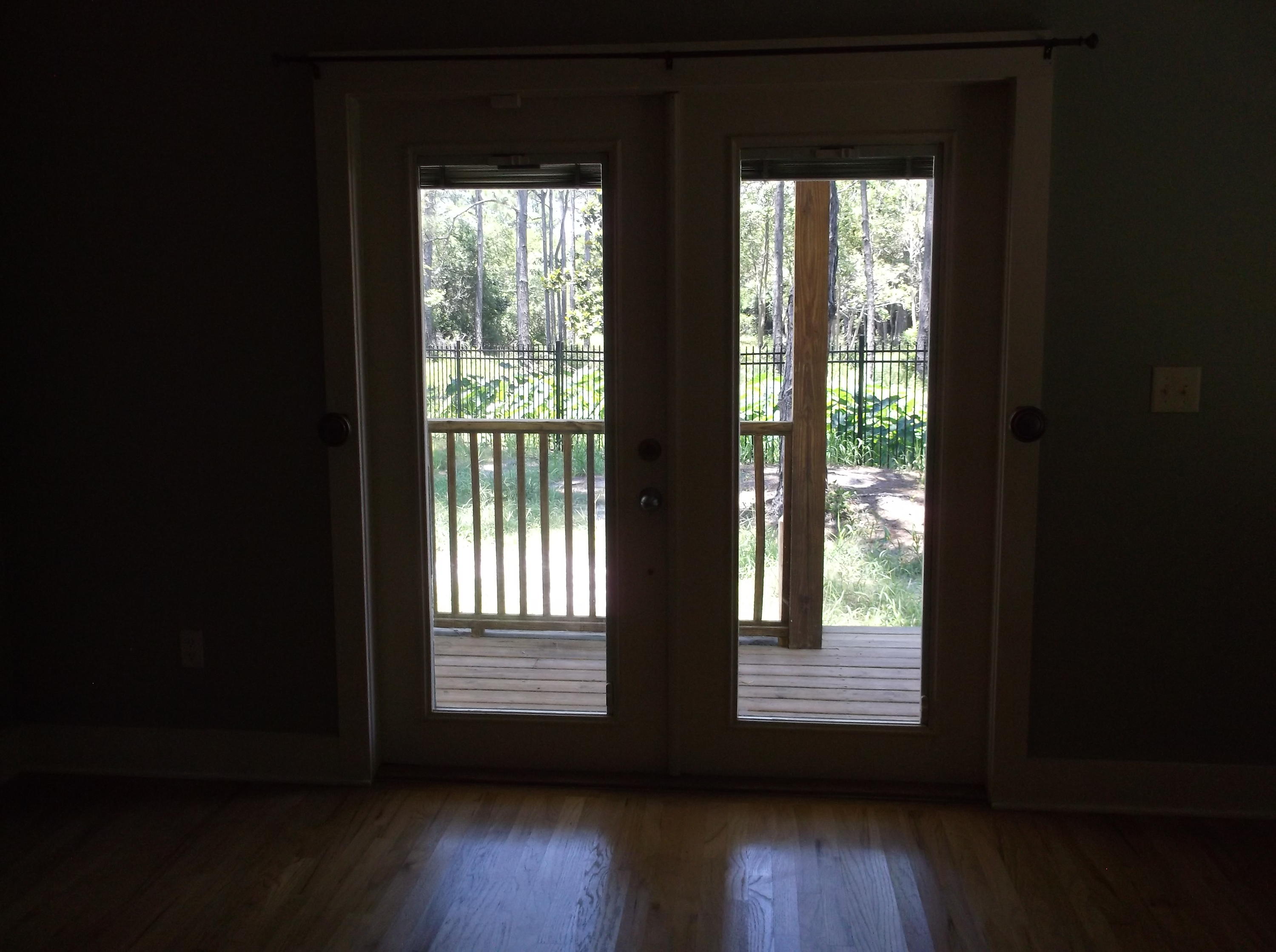 WOODLAWN BEACH - Residential