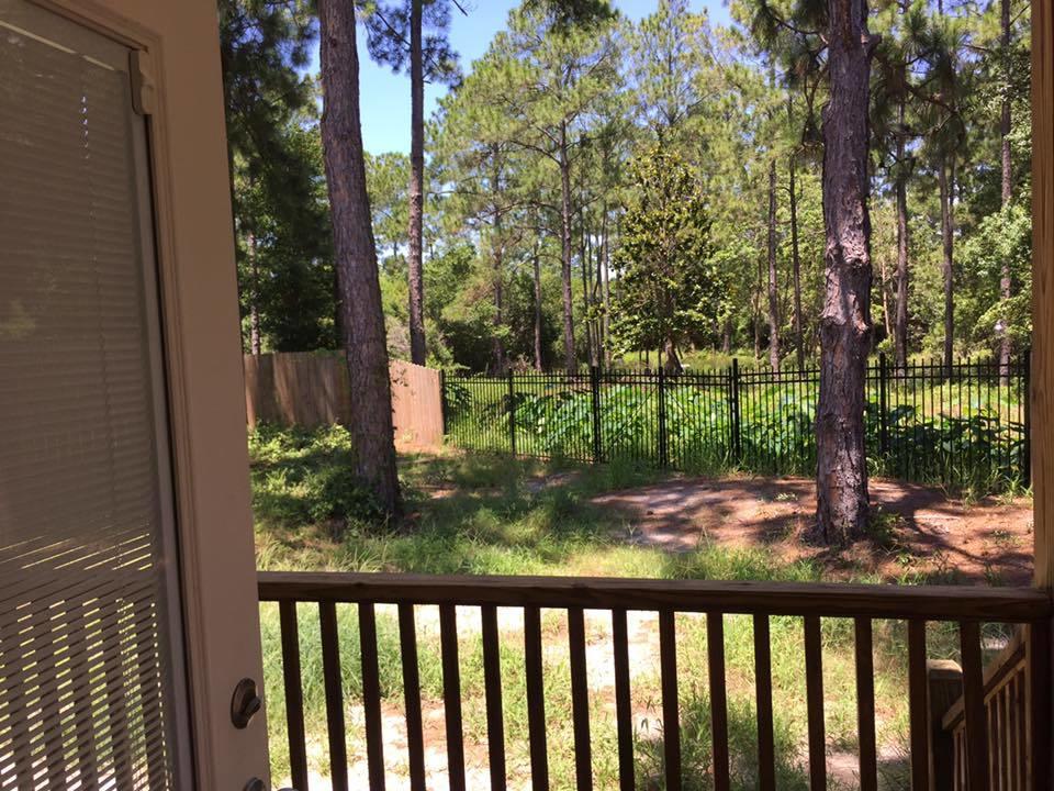 WOODLAWN BEACH - Residential