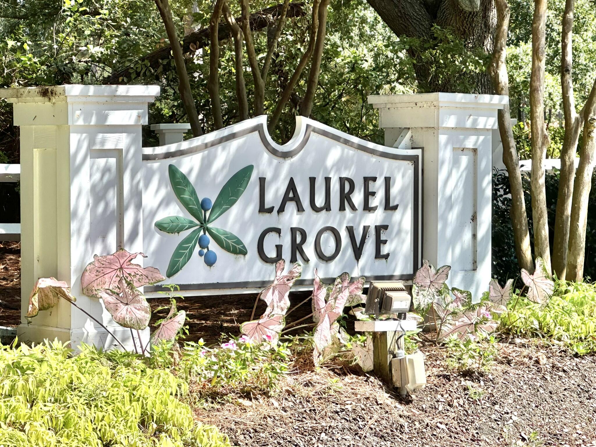 LAUREL GROVE - Residential