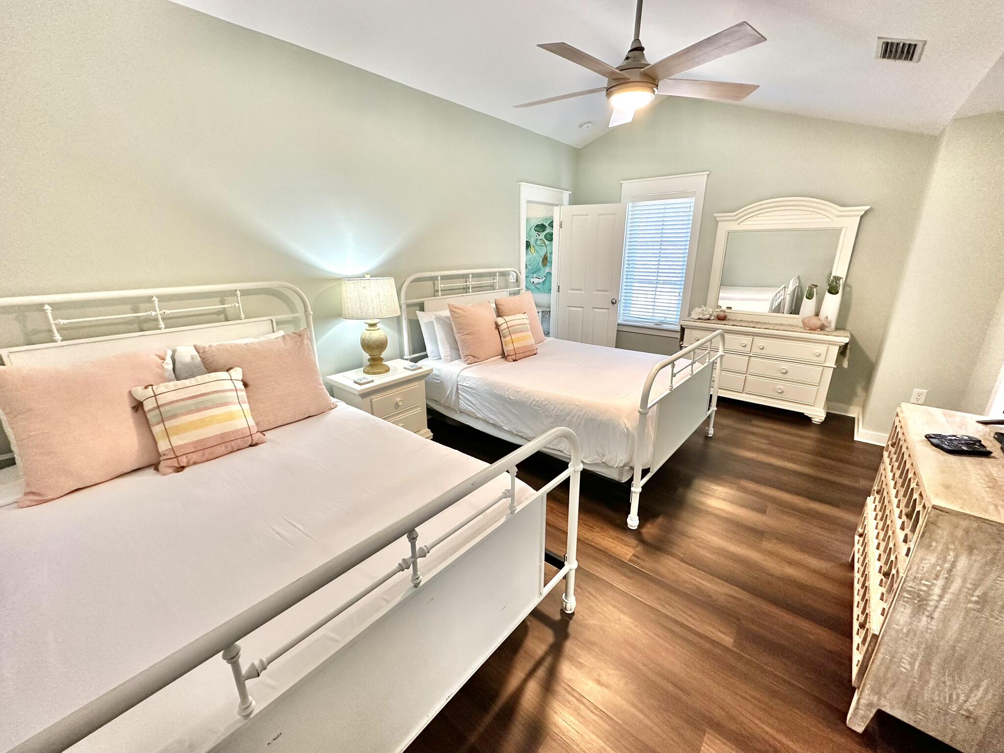 LAUREL GROVE - Residential