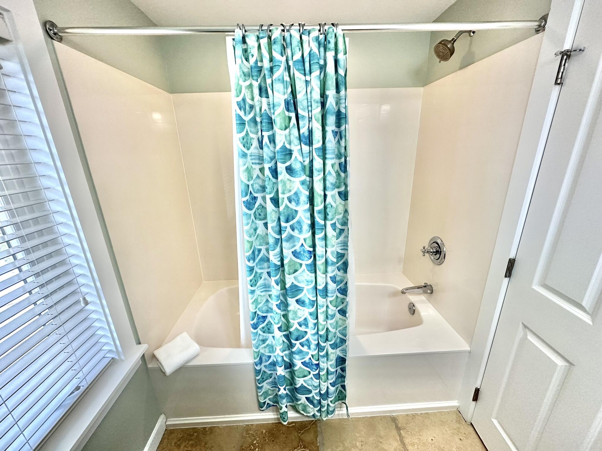 LAUREL GROVE - Residential