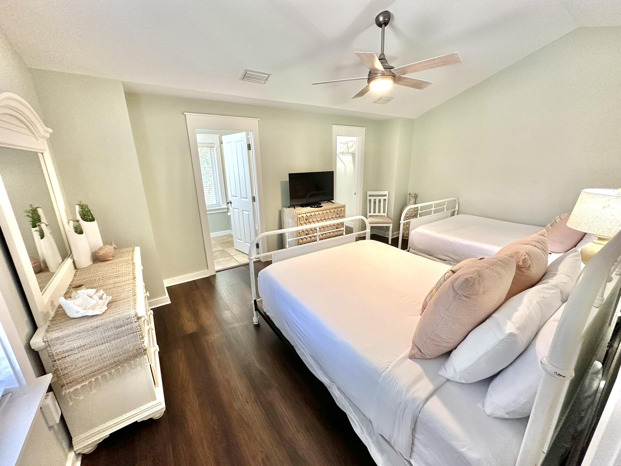 LAUREL GROVE - Residential