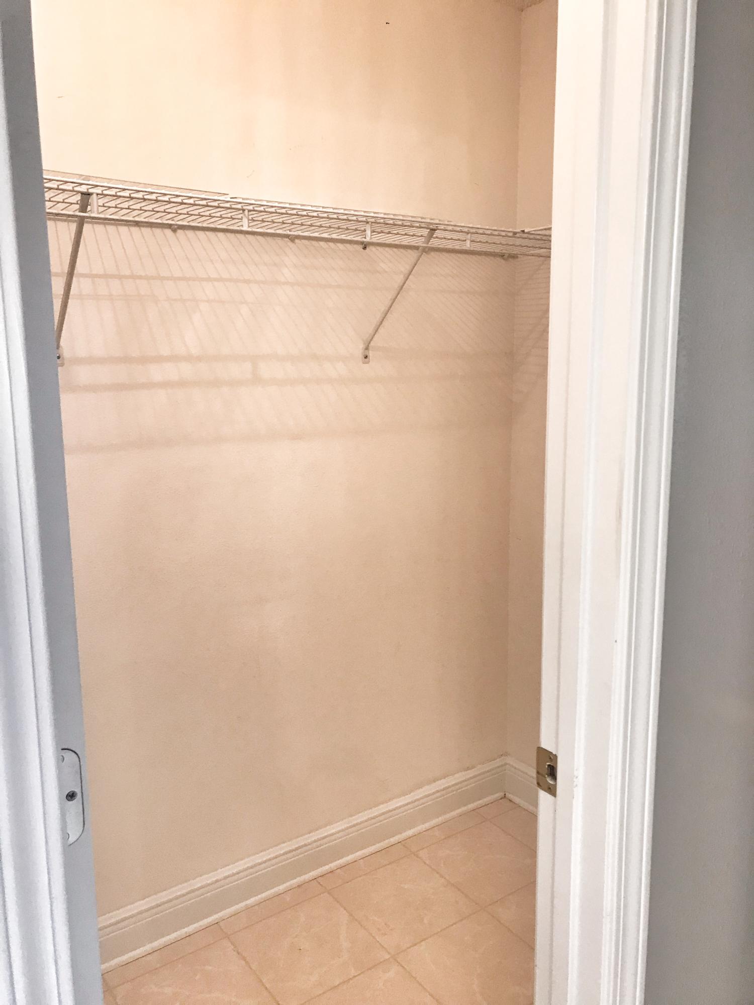 FOX VALLEY - Residential