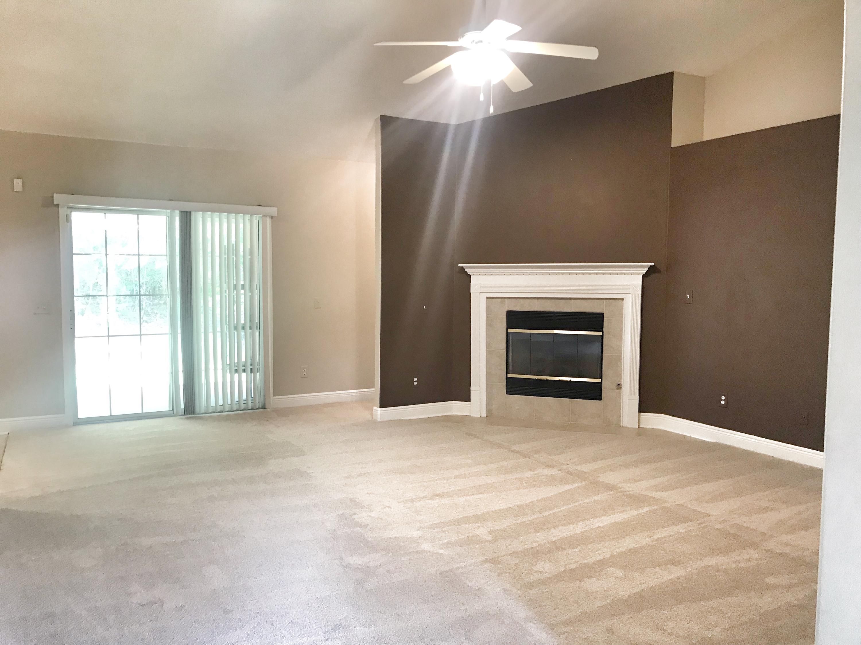 FOX VALLEY - Residential