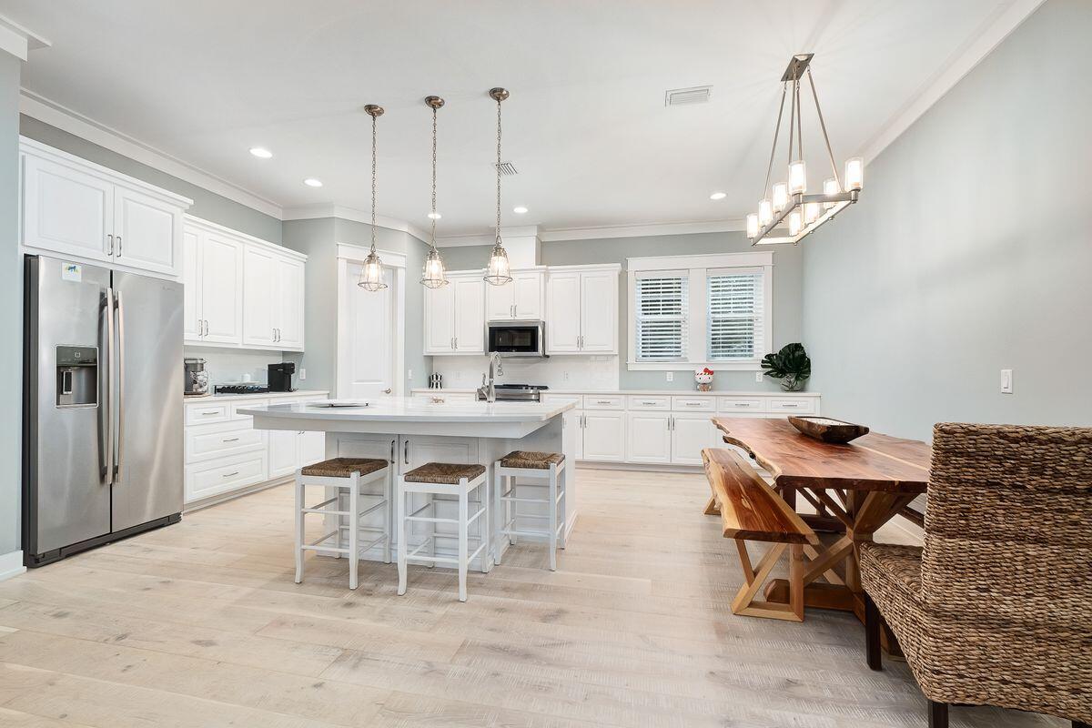 WHITES GULFVIEW ESTATES 2ND ADDN - Residential