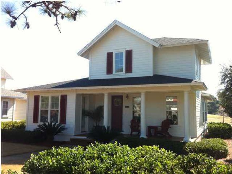 SALE ENTERED FOR COMP PURPOSES. LOCATION, LOCATION, LOCATION!!! lovely 3 bedroom, 3 bath home located on the lake and the 17th hole of the Raven golf course in Sandestin Golf & Beach Resort.