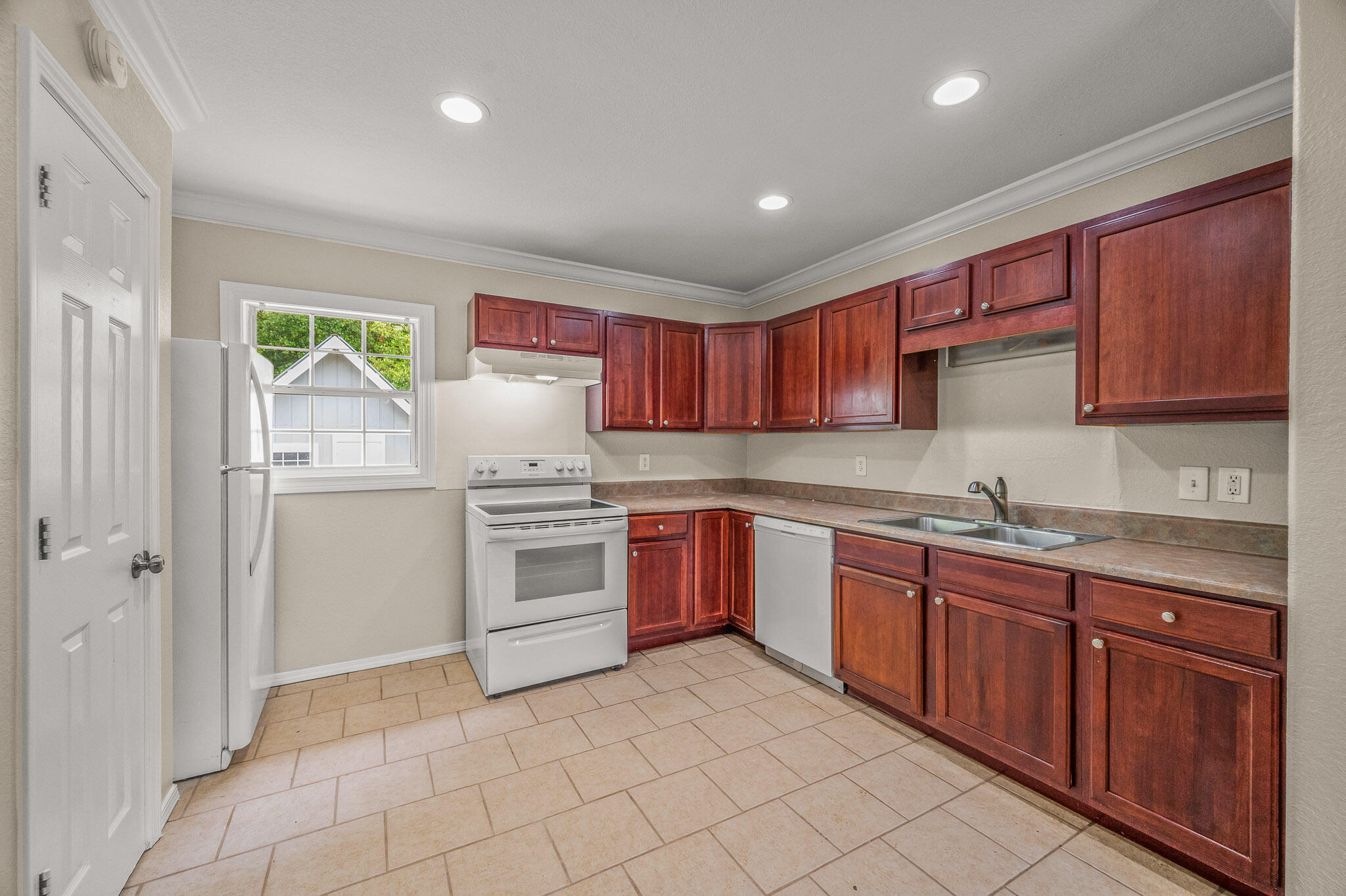 CRESTVIEW HEIGHTS - Residential