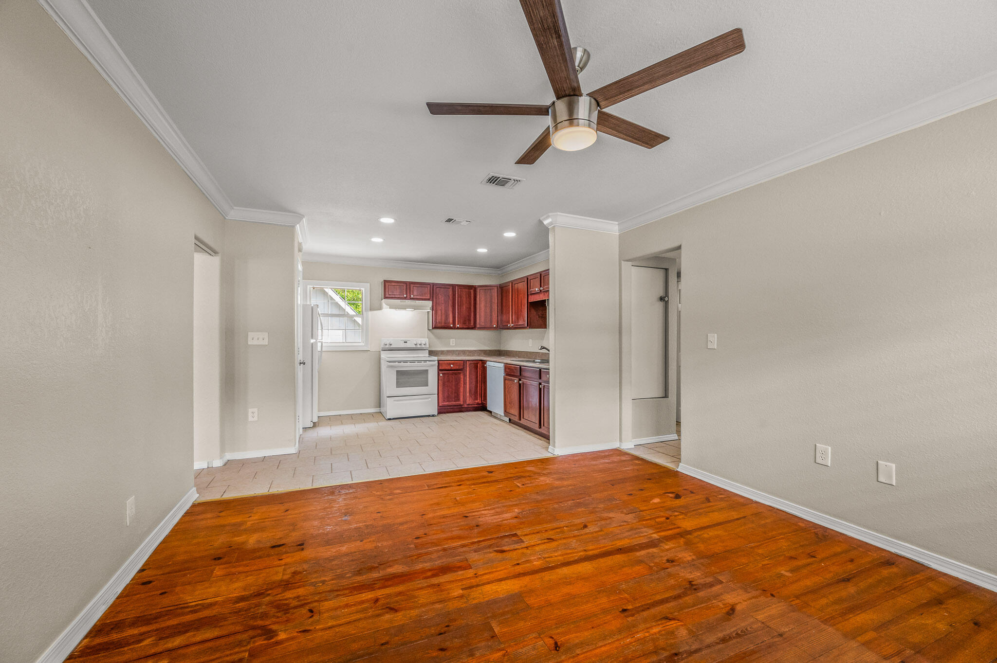 CRESTVIEW HEIGHTS - Residential