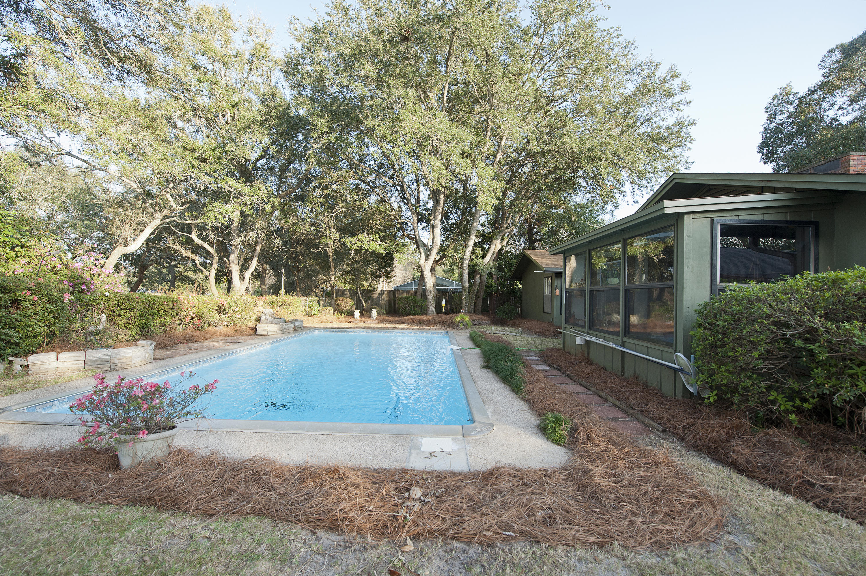 LAKE LORRAINE ESTATES - Residential