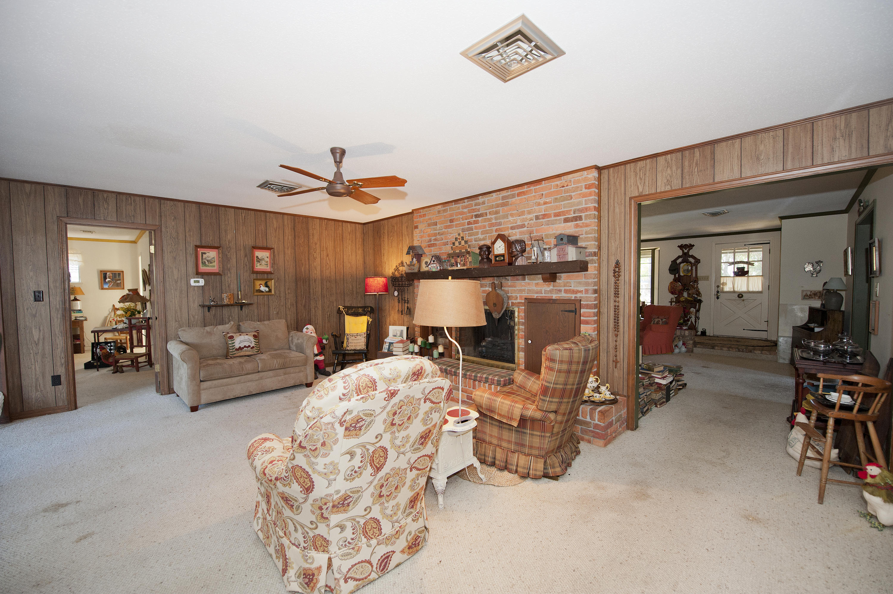 LAKE LORRAINE ESTATES - Residential