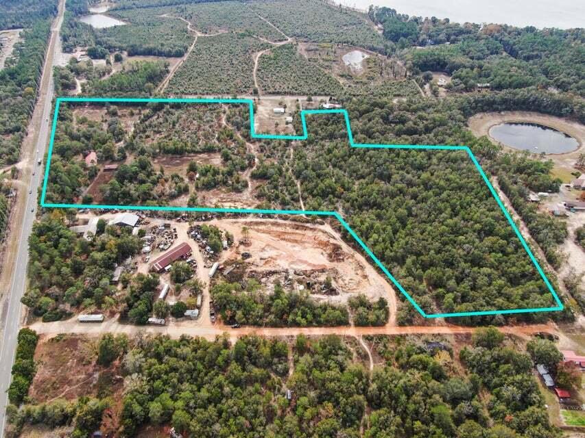 NO RECORDED SUBDIVISION - Residential