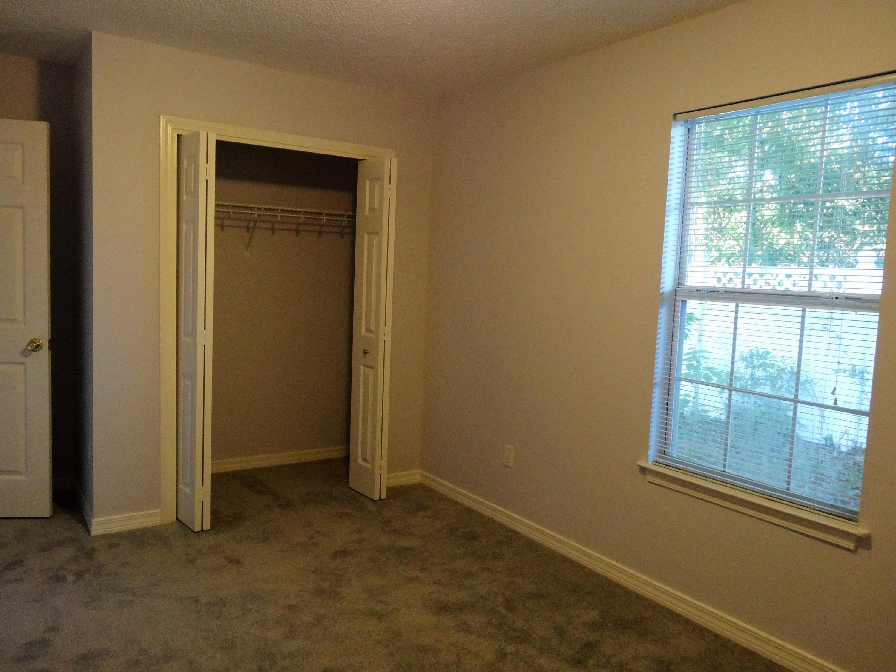 Elm Ave Properties Lot 3 - Residential