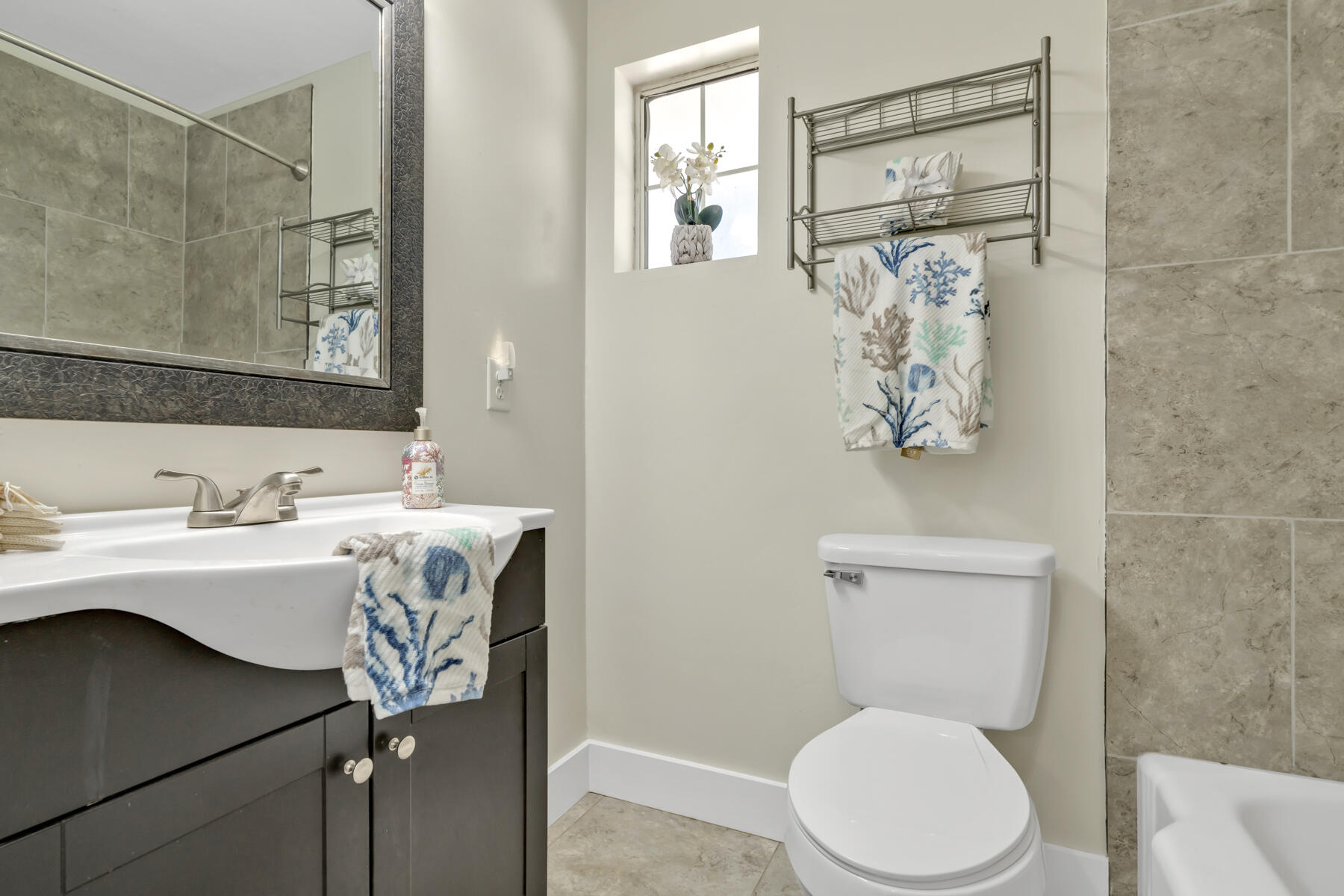 ADAMS POWELL - Residential