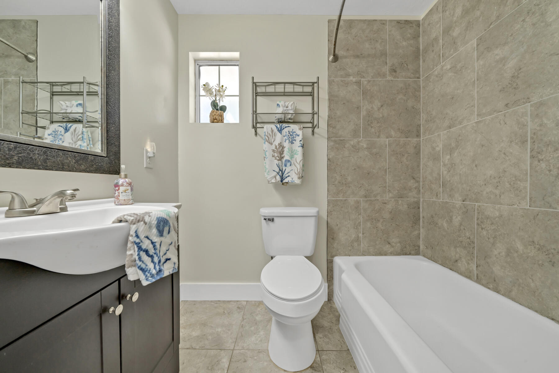 ADAMS POWELL - Residential